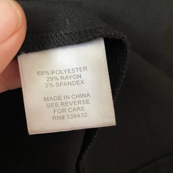 Modcloth Scallop Zip Back Top - Picture 6 of 6